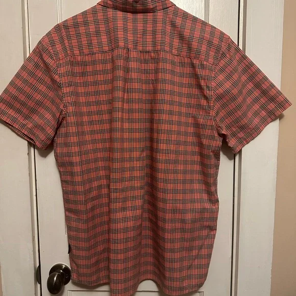 Patagonia Red and Black Casual Button Down Shirt - Picture 2 of 4